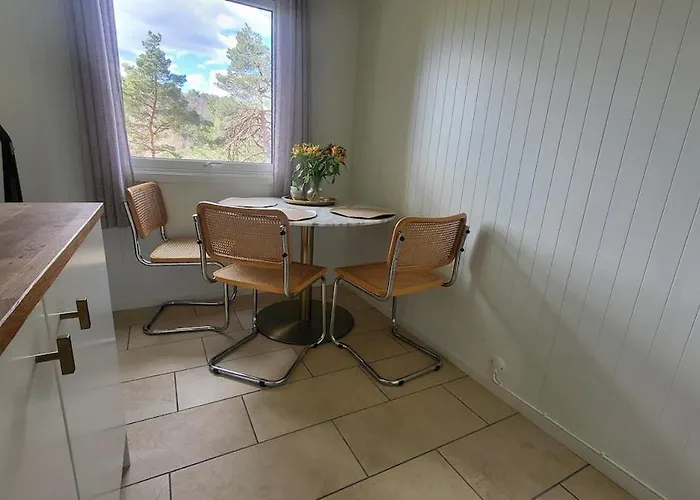 With Forrest View Kristiansand